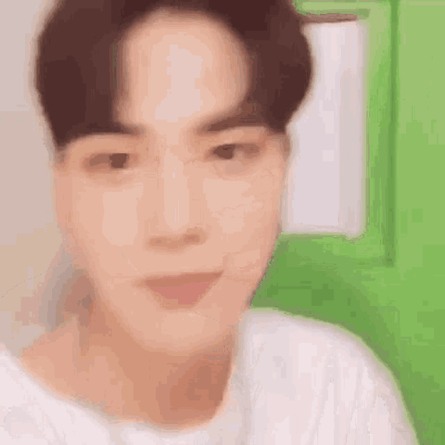 Younghoon Laughing GIF - Younghoon Laughing Vlive GIFs