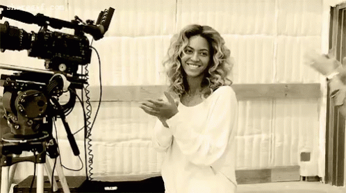 Beyonce Batendo Palmas GIF - Beyonce Clap Yay GIFs