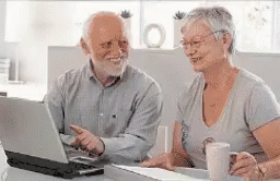 Old People Bobbing Head GIF - Old Computer Bobbing GIFs