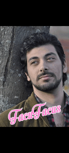 a man leaning against a tree with the name facu facus on the bottom right