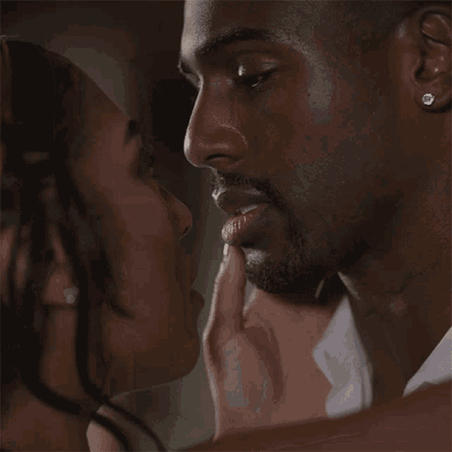 Kissing Brittany Pitts GIF - Kissing Brittany Pitts Jamison Fields GIFs