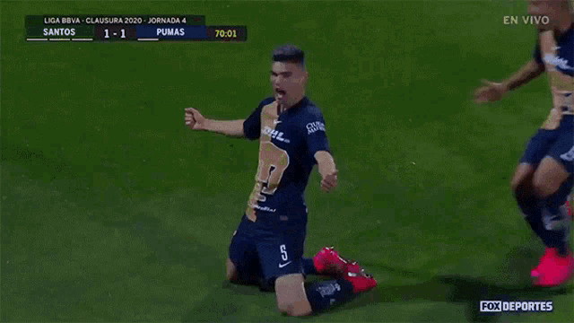 a soccer game is being played between santos and pumas and the score is 1-1