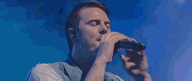 Citipointe Worship Emmanuel GIF - Citipointe Worship Emmanuel God With Us GIFs