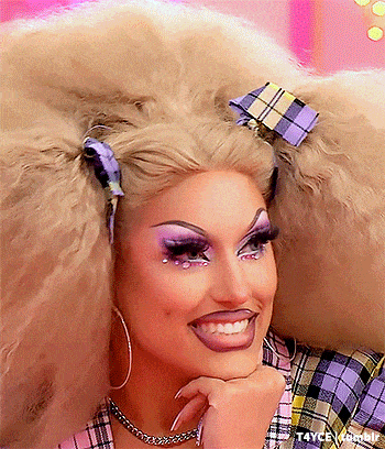a close up of a drag queen 's face with t4tce tumblr written on the bottom