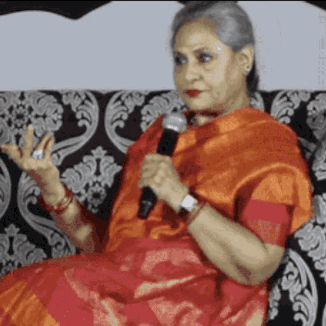Jaya Bachchan GIF