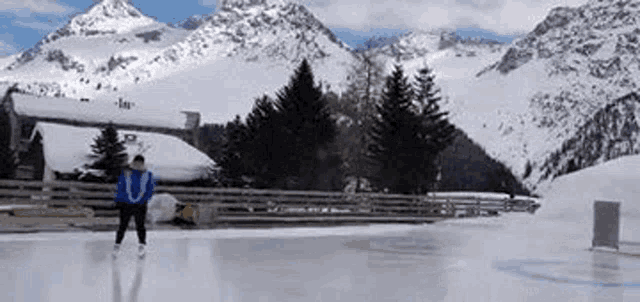 Snow Stand GIF - Snow Stand Mountain GIFs