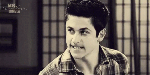 Wizards Of Waverly Place David Henrie GIF - Wizards Of Waverly Place David Henrie Rwar GIFs