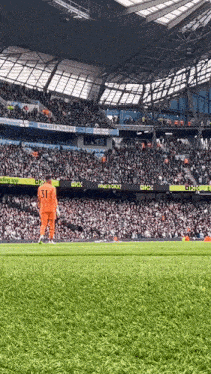 a soccer player with the number 31 on his back