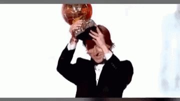 Luka Modric Balon De Oro GIF - Luka Modric Balon De Oro Miraculous Award GIFs