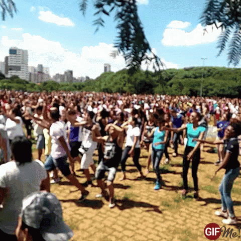 Movimento Group Dance GIF - Movimento Group Dance Odd One Out GIFs