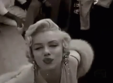 Pupic GIF - Marilyn Monroe Kiss Msooch GIFs