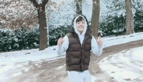 Harry Styles Laugh GIF - Harry Styles Laugh Winter GIFs