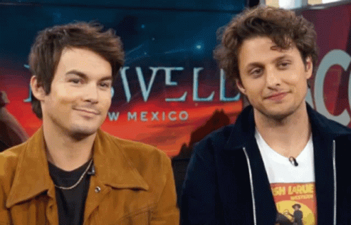 Roswell New Mexico Michael Vlamis GIF - Roswell New Mexico Michael Vlamis Tyler Blackburn GIFs