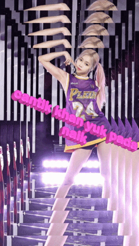 a girl wearing a purple jersey that says plein 24