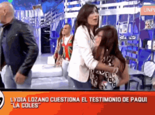 lydia lozano questiona el testimonio de paqui " la cole "