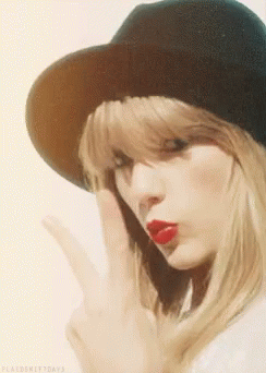 Taylor Swift 22 GIF - Taylor Swift 22 GIFs