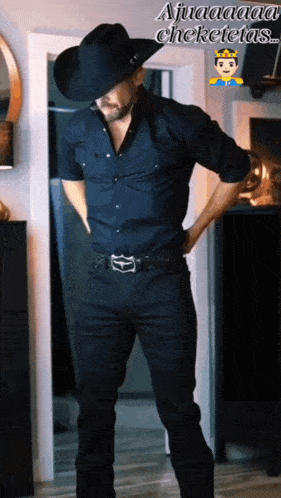 a man wearing a cowboy hat is standing in front of a mirror with the caption ajuaaa cheketas