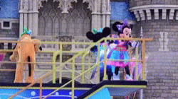 Miniexplota Disneyland GIF - Miniexplota Disneyland Fuego GIFs