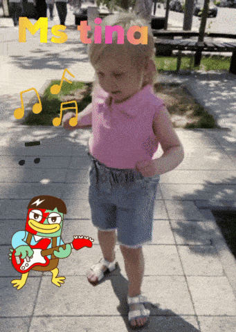 Tina-1 Ketawa GIF