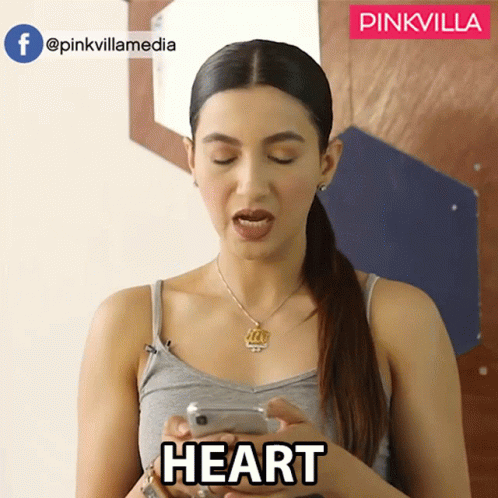 Heart Gauahar Khan GIF - Heart Gauahar Khan Pinkvilla GIFs