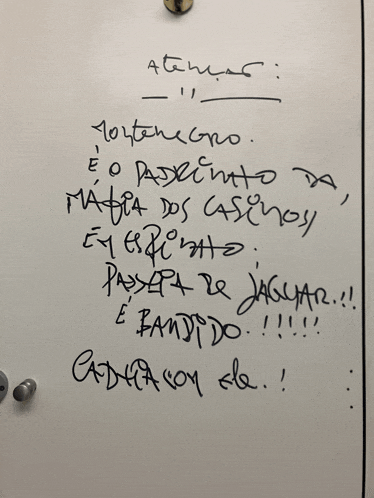 a white board with spanish writing on it including the word jaguar