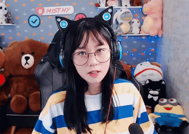 Misthy Look At Me GIF - Misthy Look At Me Streamer GIFs