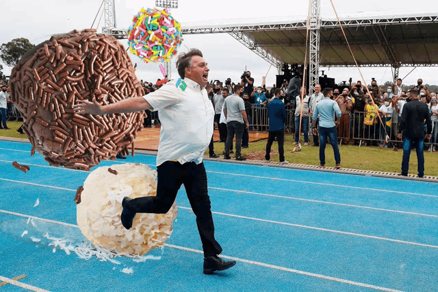 Bolsonaro Leite Condensado Meme