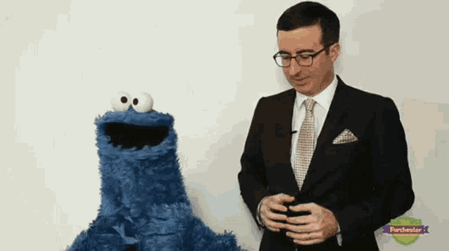 Cookie Monster John Oliver GIF - Cookie Monster John Oliver Dont Worry GIFs