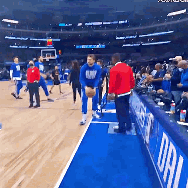 Luka Doncic Shoot GIF - Luka Doncic Shoot Shoots GIFs