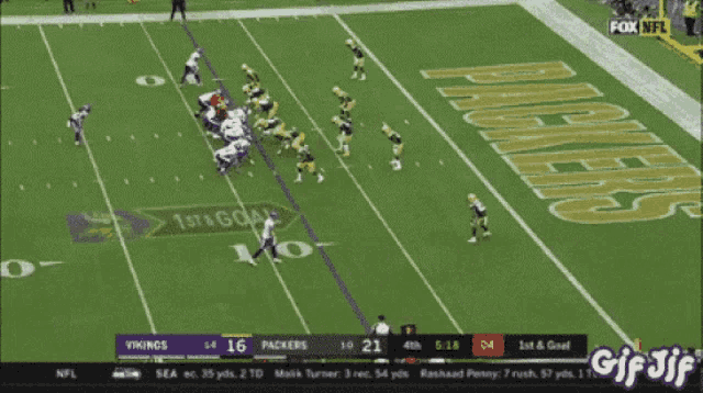 a football game between the vikings and the packers is being shown on fox nfl