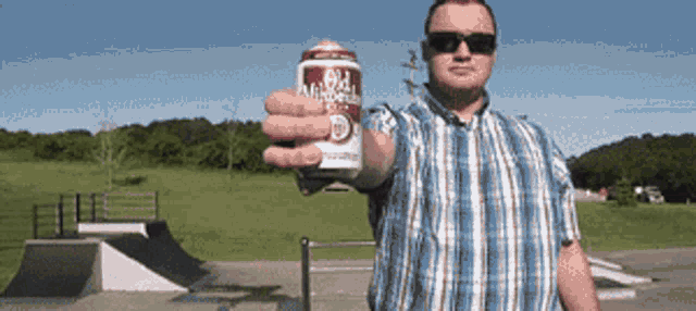 Beer Pass GIF - Beer Pass Tricks GIFs