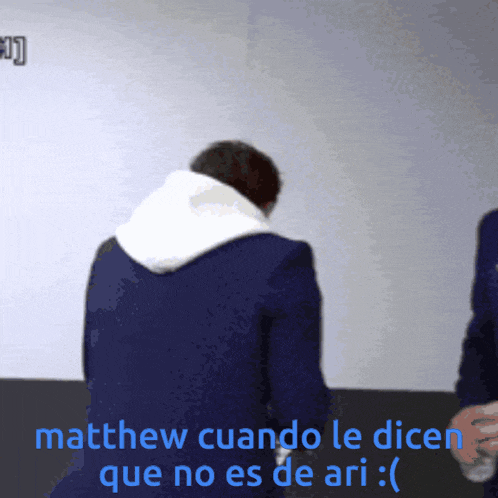 matthew cuando le dicen que no es de ari : (