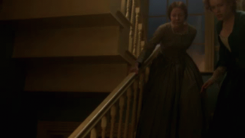 Dickensian Sophie Rundle GIF - Dickensian Sophie Rundle Packing GIFs
