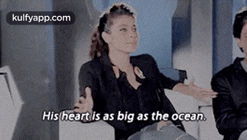 His Heart Is As Big As The Ocean..Gif GIF - His Heart Is As Big As The Ocean. I Love-them-sm-help Srkajol GIFs