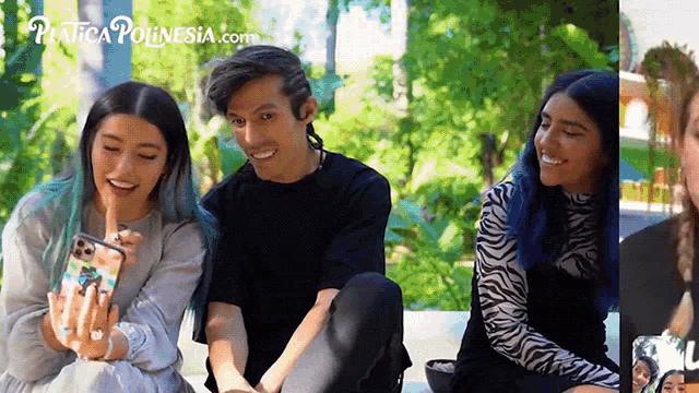 Nos Ibamos A Ver Lesslie Polinesia GIF