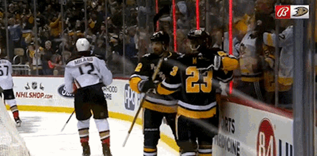 Pittsburgh Penguins Penguins GIF - Pittsburgh Penguins Penguins Goal GIFs