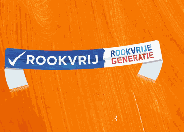 a blue and white scarf with the words rookvrij written on it