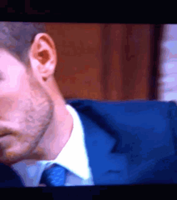 Annoyed Peter GIF - Annoyed Peter Bachelor GIFs