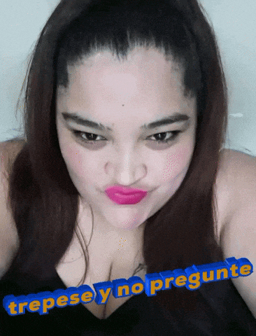 a picture of a woman with the words " trepese y no pregunte " written below her