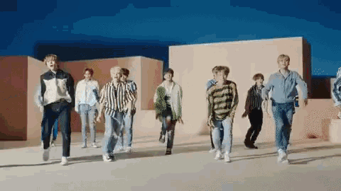 세븐틴 어쩌나 춤 안무 단체 다같이 뮤비 뮤직비디오 GIF - Seventeen Oh My Dance GIFs