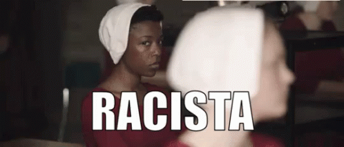 Mujer Ama De Casa Mirando De Forma Fija GIF - Racista Racismo No Al Racismo GIFs