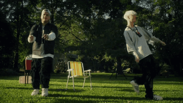 Seven Kayne La Manada GIF