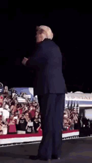 Trump Dancing GIF - Trump Dancing 2020 GIFs