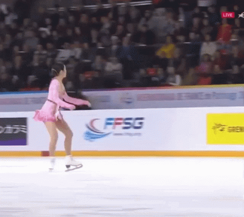 Midorimoonlight Figure Skating GIF - Midorimoonlight Figure Skating Marin Honda GIFs
