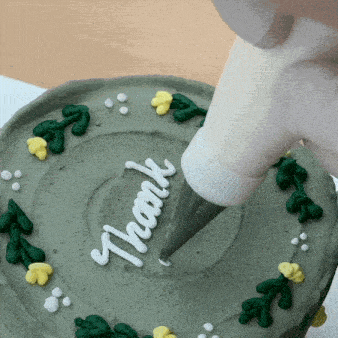 Cake Thank You GIF - Cake Thank You Icing GIFs