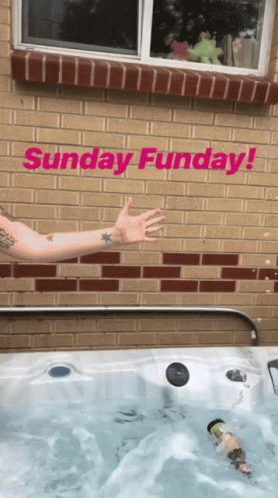 Sunday Funday Beer GIF - Sunday Funday Beer Party GIFs