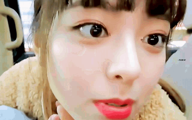 Yuna Yuna Itzy GIF