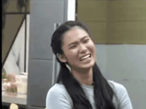 Lou Yanong Laughing GIF - Lou Yanong Laughing Pbb Otso GIFs