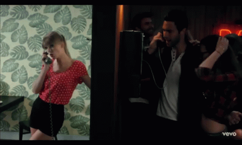 Hang Up Taylor Swift GIF - Hang Up Taylor Swift Never Getting Back Together GIFs