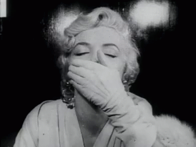 Marilyn Monroe Kiss GIF - Marilyn Monroe Kiss GIFs